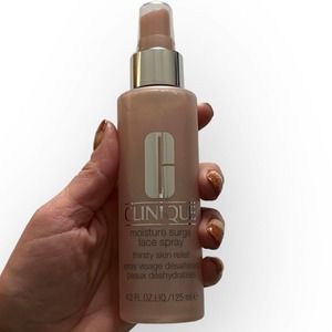 Clinique Moisture Surge Face Spray Thirsty Skin Relief Size 4.2 FL.OZ/125ml NWT